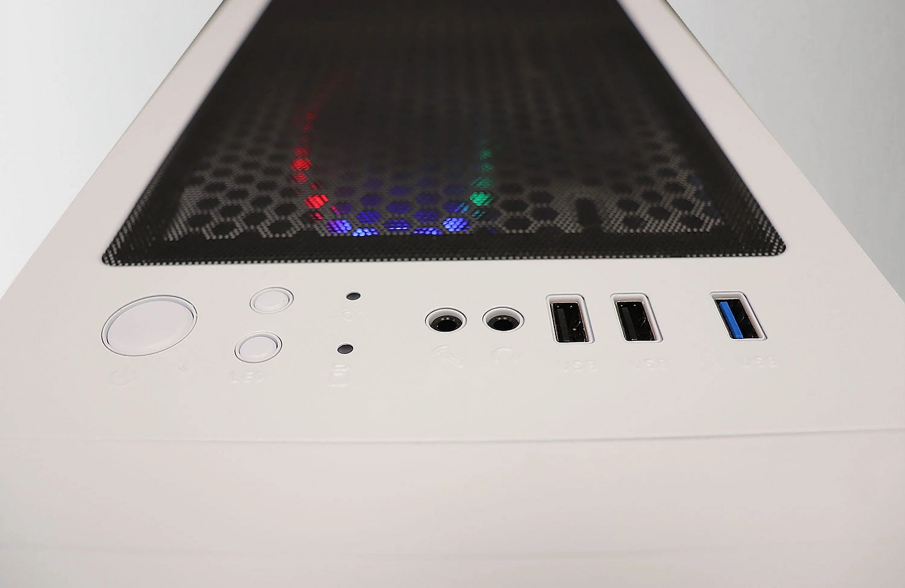 White Intel Core i5 3.40GHz GeForce GTX 650 8GB RAM 1TB HDD WiFi RGB Lighting Windows 10 Pro Gaming PC Desktop Computer W114