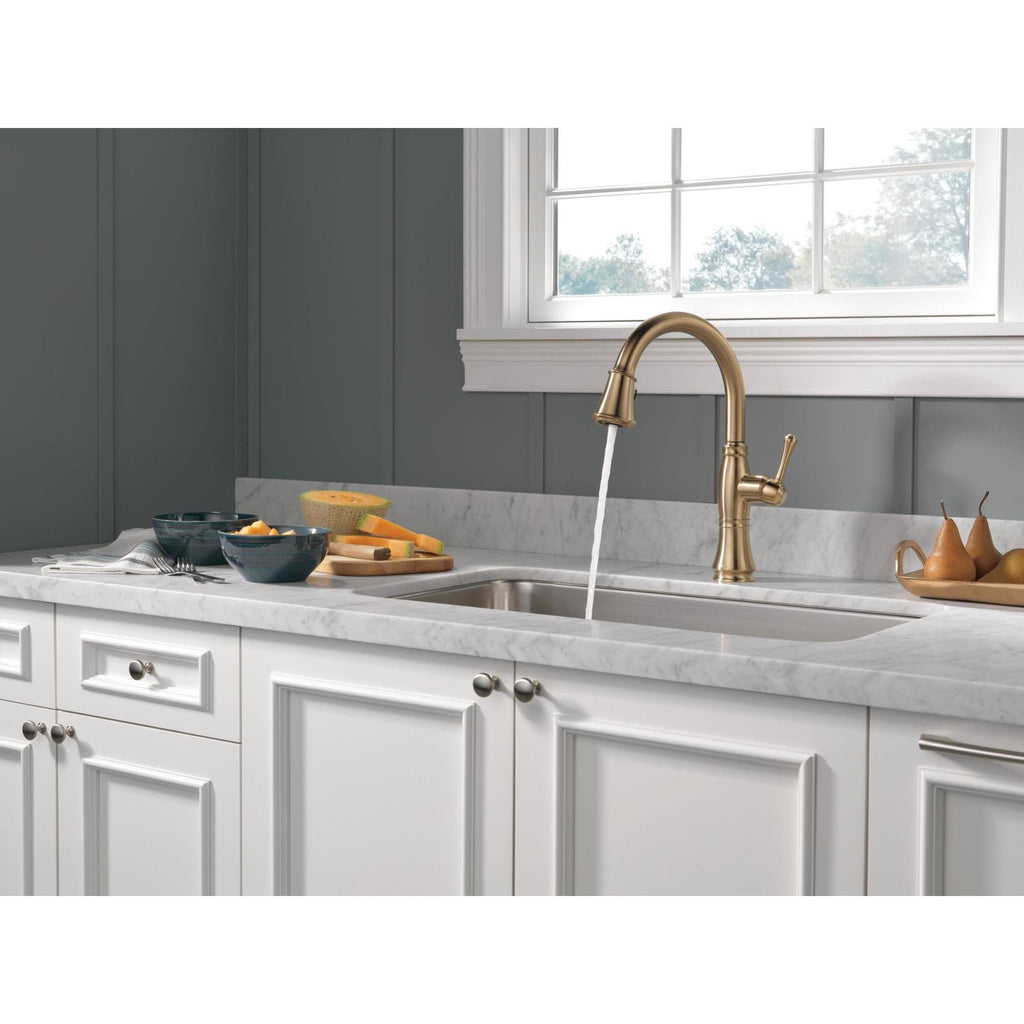 Chrome Single Handle Pull Down Kitchen Faucet F764386