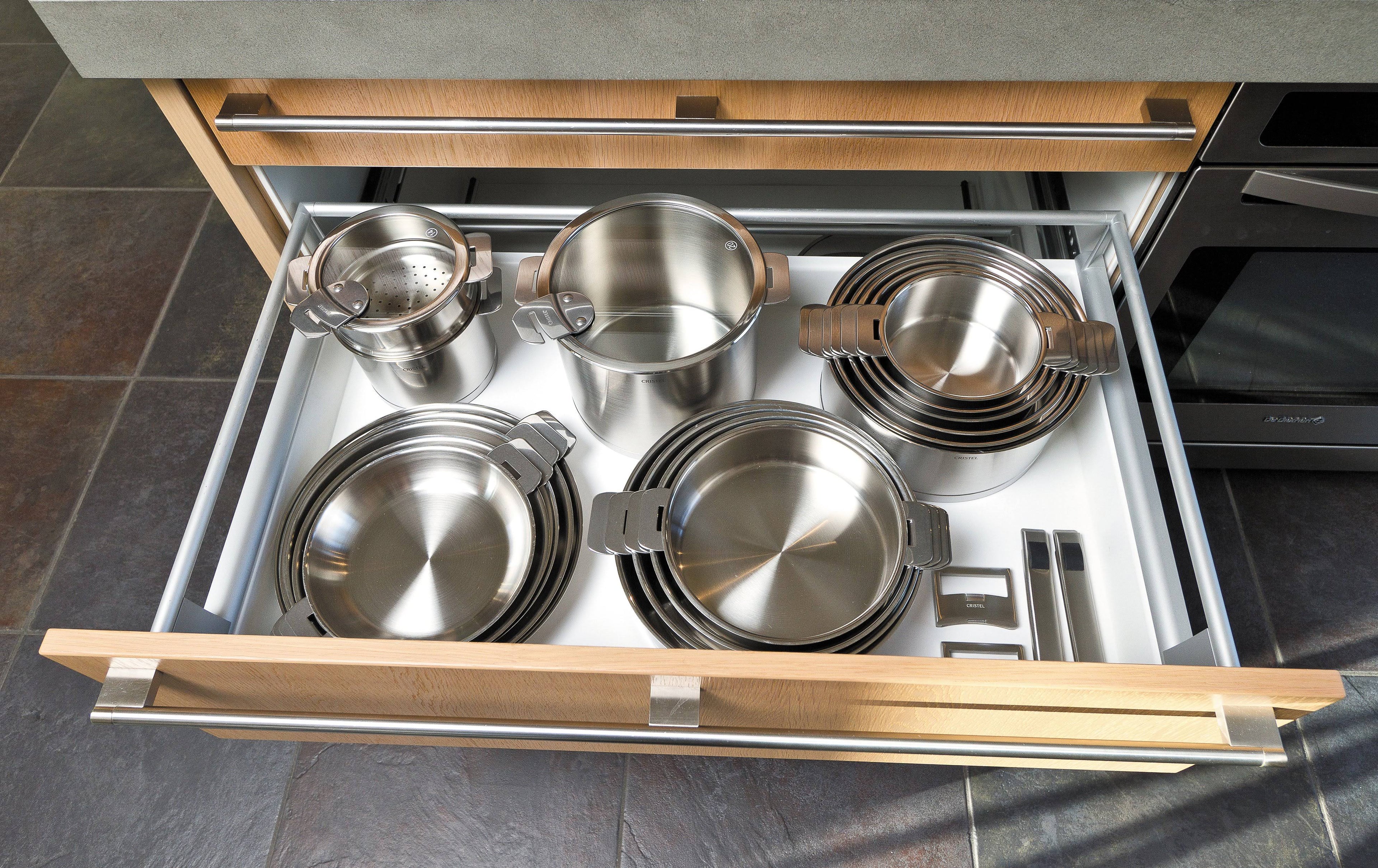 Saucepan with Lid 1qt. V5875