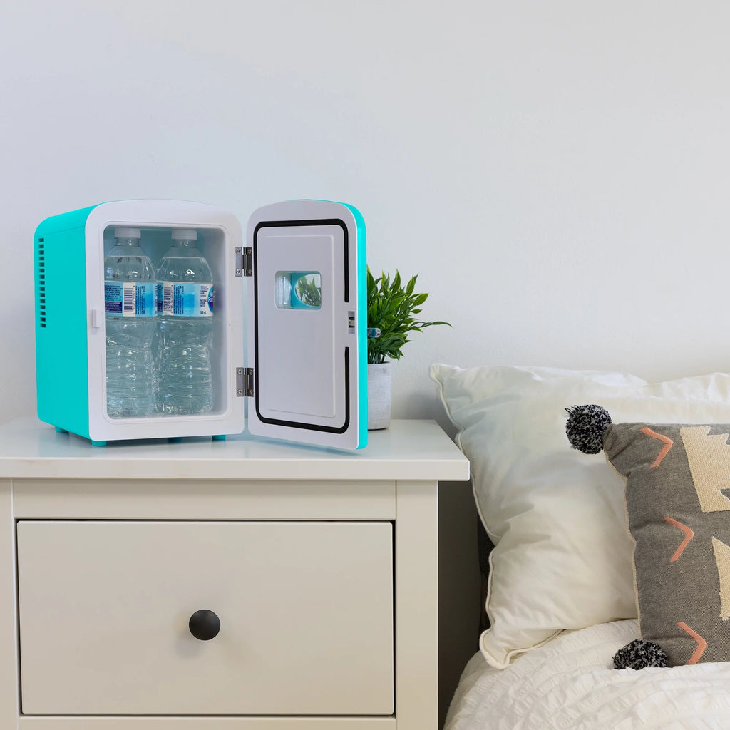 Aqua 4L Compact Mini Fridge K6900