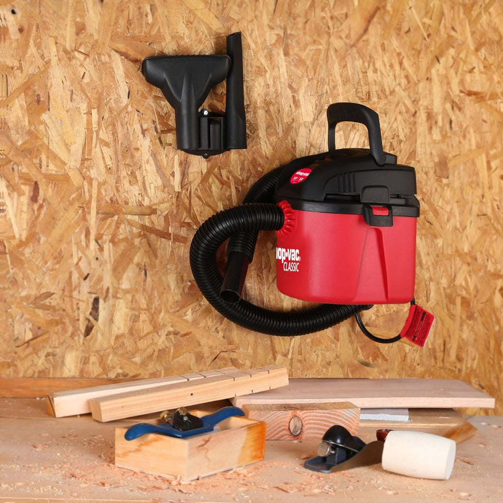 Portable Wet/Dry Vacuum with Nozzle Kit and LED Light O252