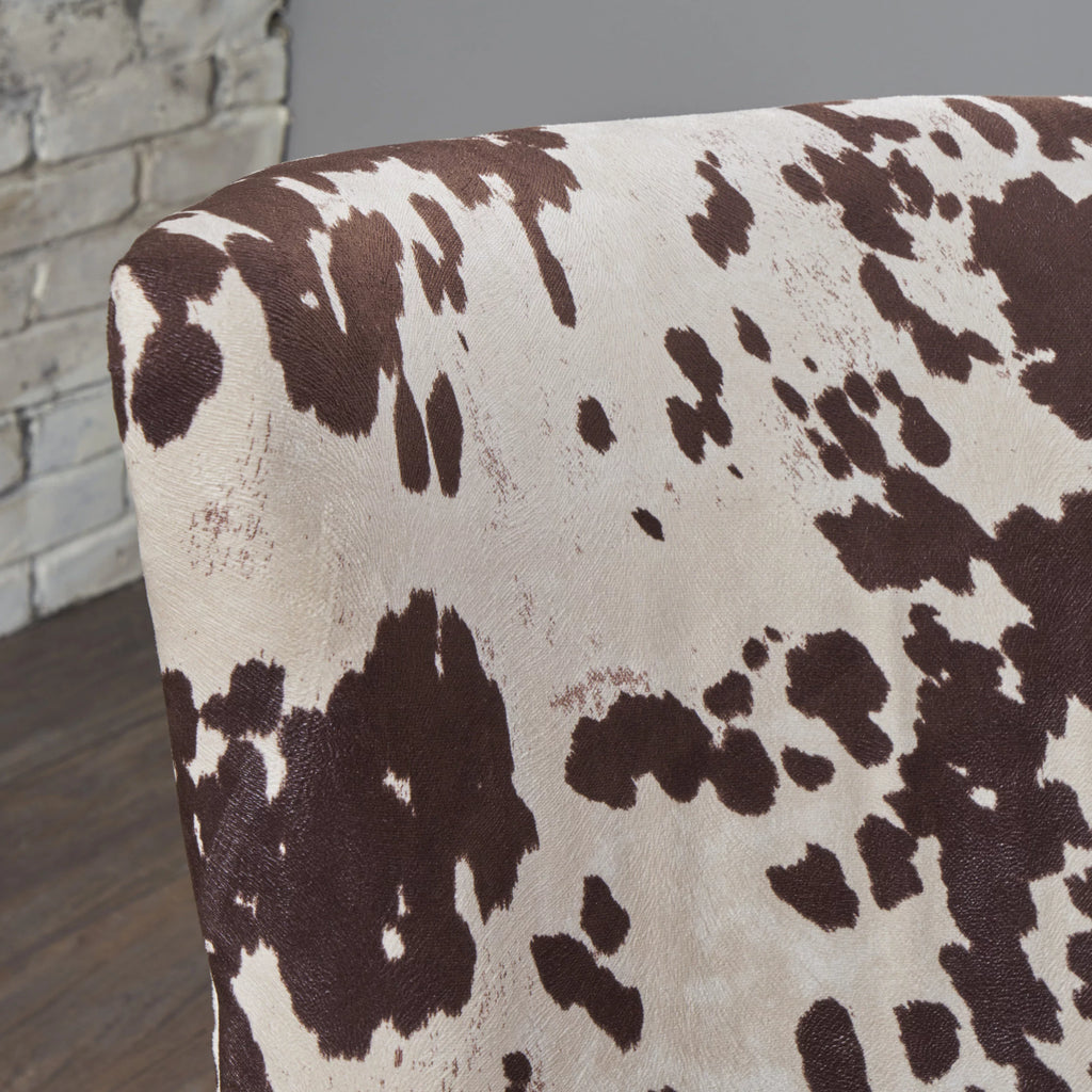 Beige Velvet Club Chair U3702