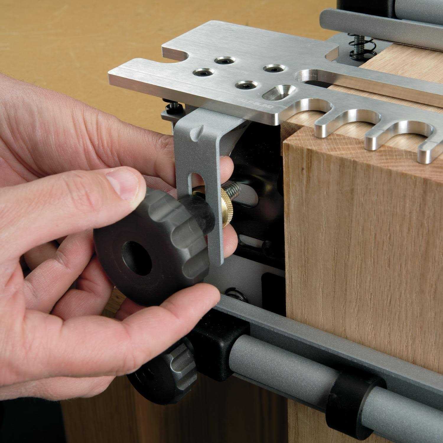 12 Deluxe Dovetail Jig Combination Kit Z584710