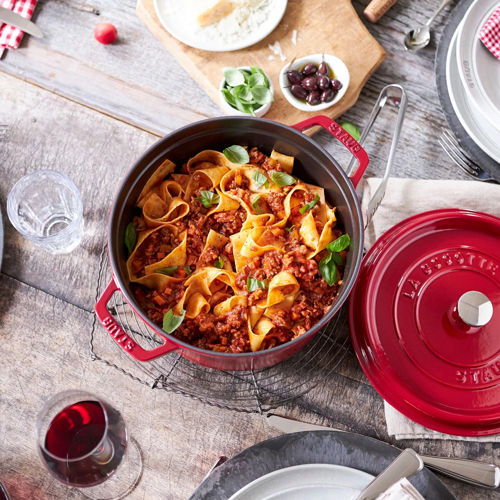 Cast Iron Dutch Oven 5-qt Tall Cocotte, Cherry I81762