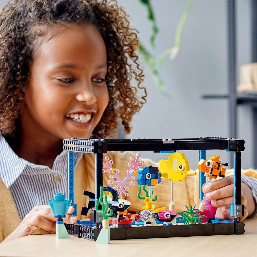 LEGO Creator 3in1 Fish Tank Building Toy (352 Pieces) R151404