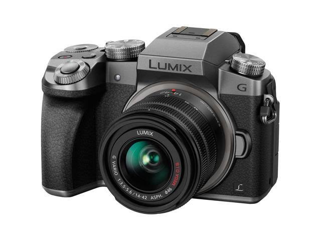 Silver Digital Camera with 14-42mm Lens Kit P716652