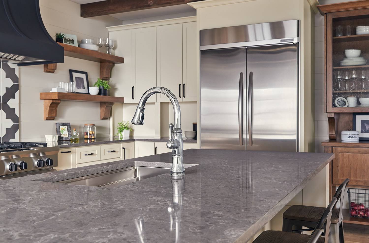 Chrome Single Handle Pull Down Kitchen Faucet F764386